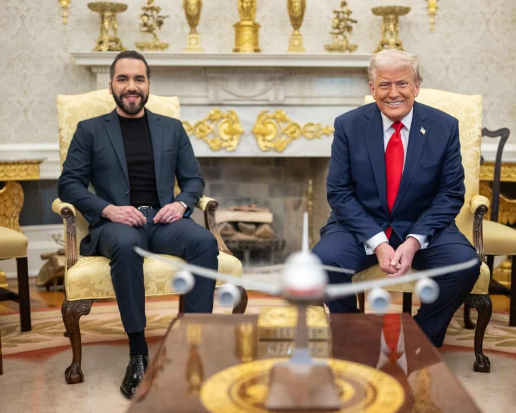Salvadoran President and Donald Trump seated together in the White House Oval Office.